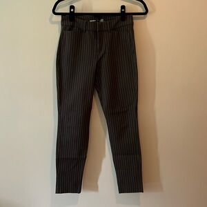 Old Navy high rise pixie pant charcoal pinstripe size 0